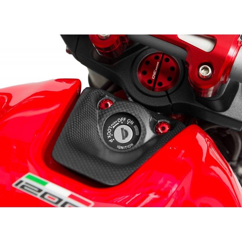 Cache neiman sur resevoir en carbone CNC Racing pour Ducati Monster Cache neiman sur resevoir en carbone CNC Racing pour Ducati Monster
